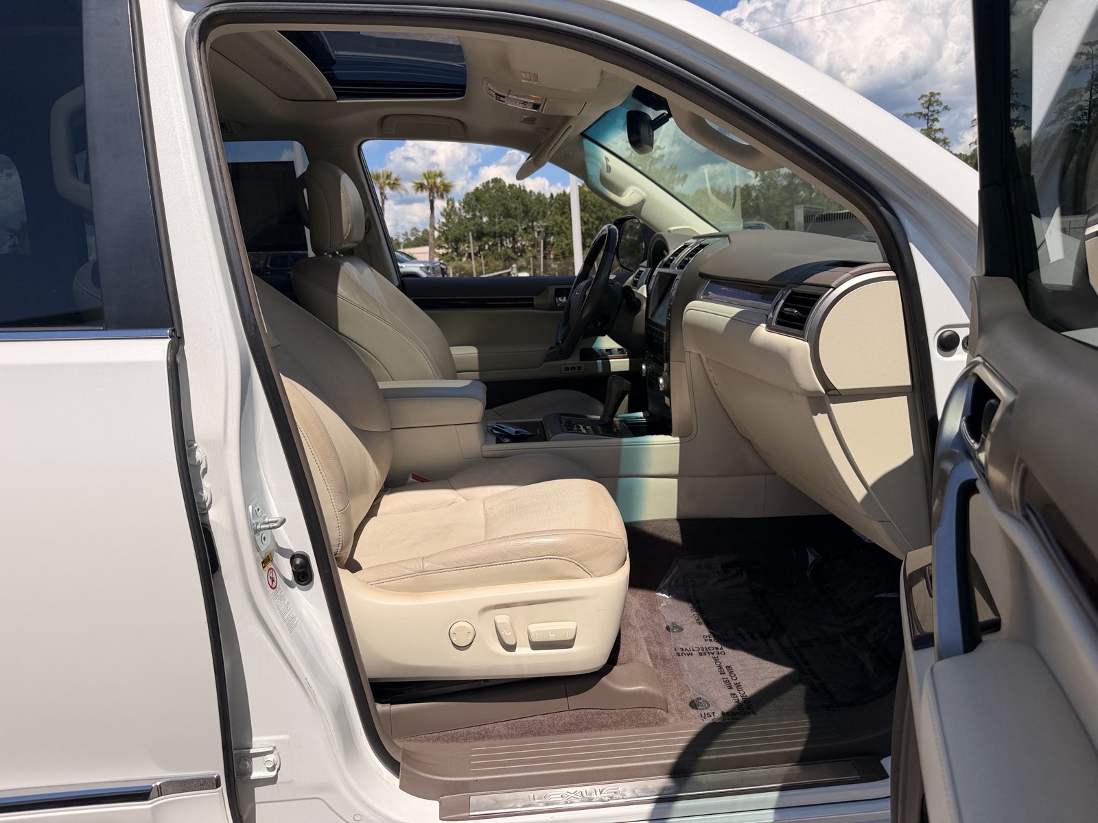 Used 2017 Lexus GX 460 Premium AWD/4WD image 34