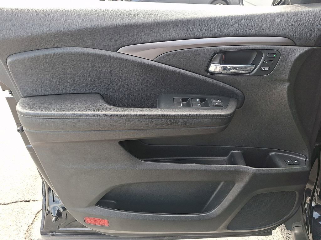 Used 2022 Honda Pilot Special Edition image 15