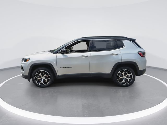 Used 2024 Jeep Compass Limited AWD/4WD image 5