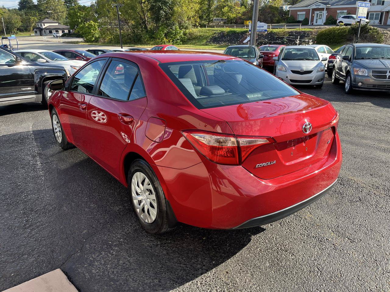 Used 2019 Toyota Corolla LE FWD image 6