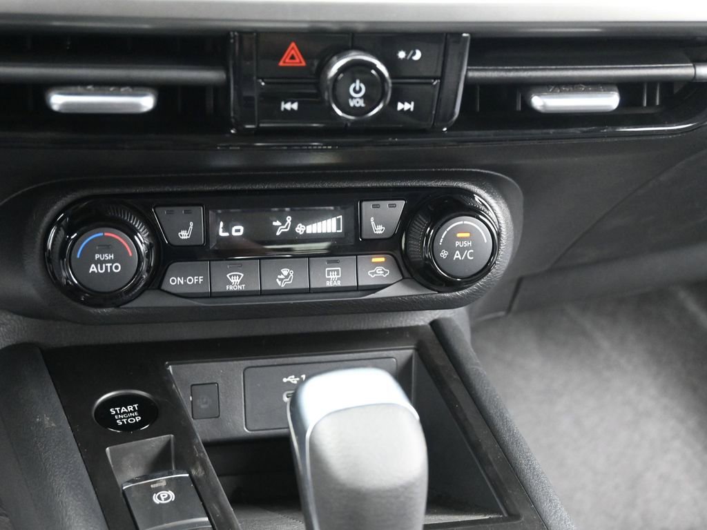 New 2026 Nissan Kicks SV w/ SV Premium Package AWD/4WD image 11