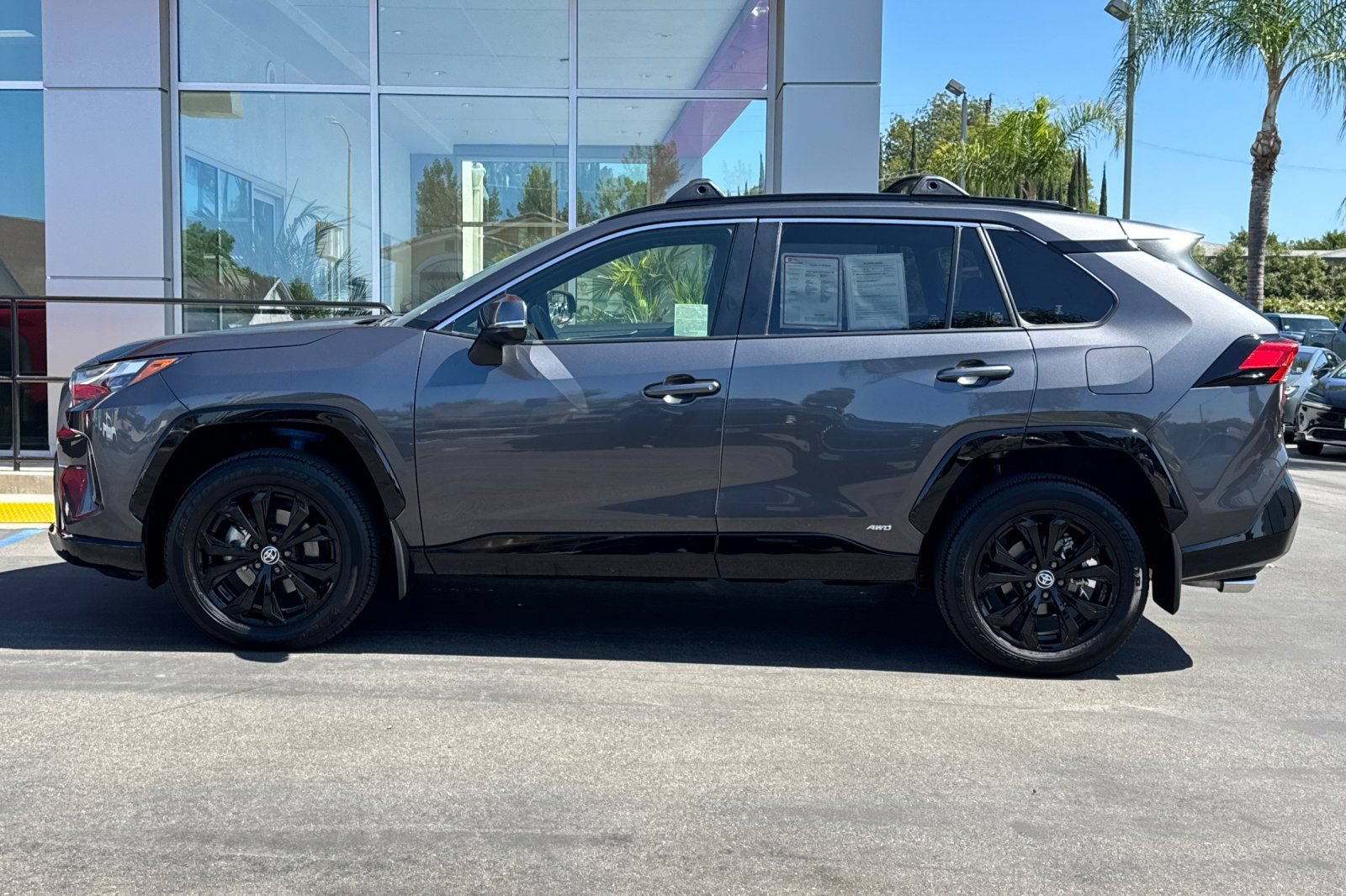 Certified 2025 Toyota RAV4 SE AWD/4WD image 9