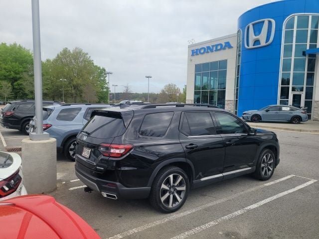 Used 2024 Honda Pilot Touring image 5
