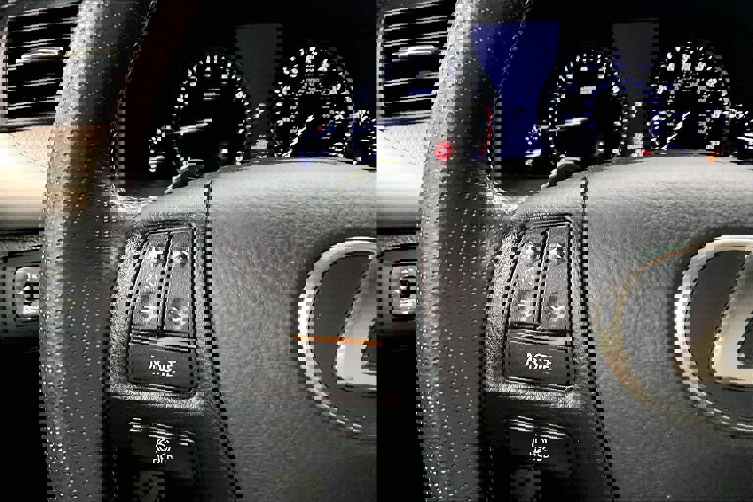 Used 2013 Lexus LS 460 w/ F-Sport Pkg image 23