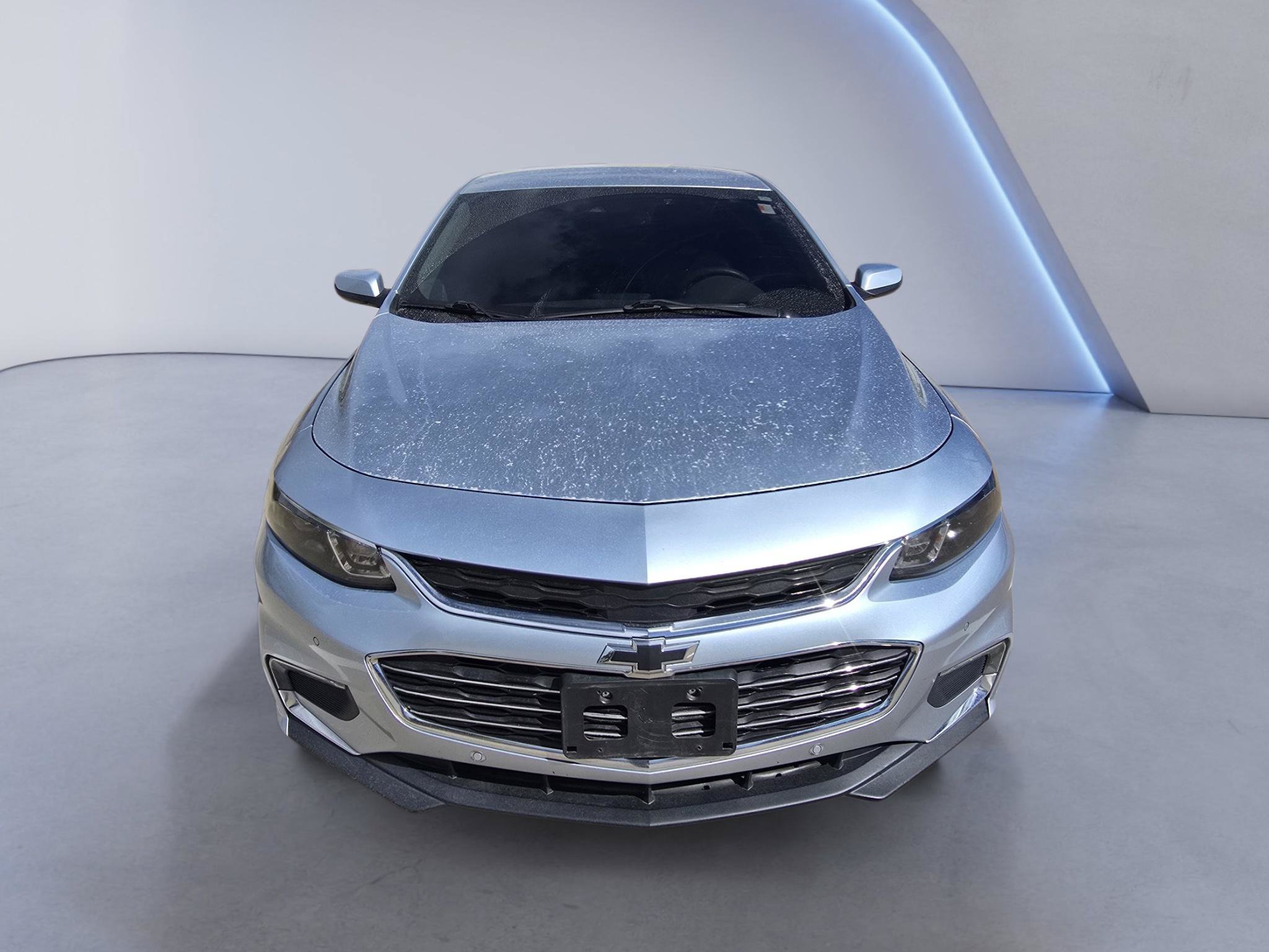 Used 2017 Chevrolet Malibu Premier w/ Driver Confidence Package FWD image 9
