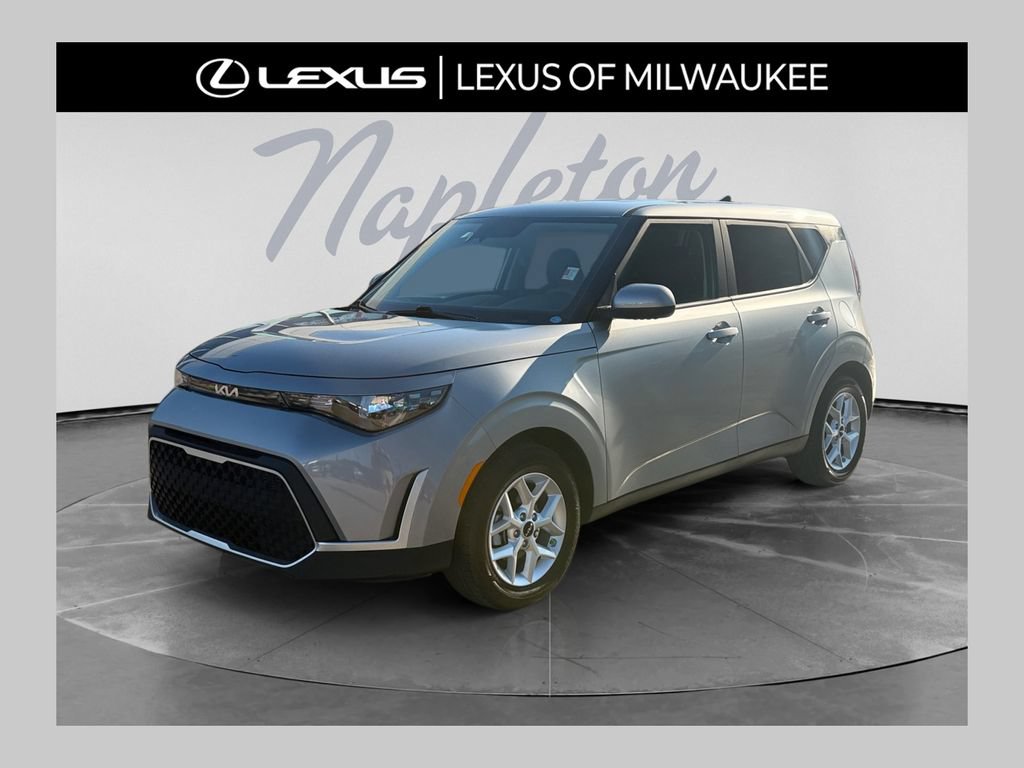 Used 2025 Kia Soul LX w/ LX Technology Package