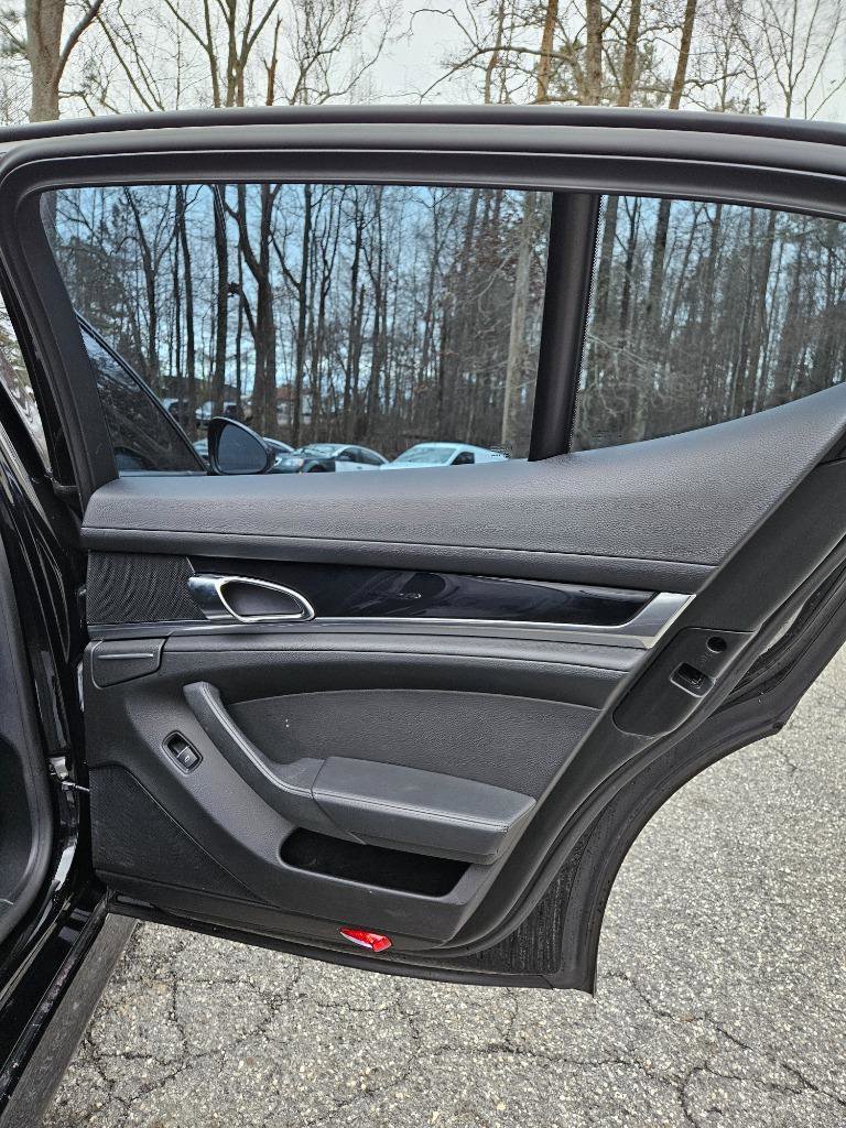 Used 2012 Porsche Panamera 4 image 28