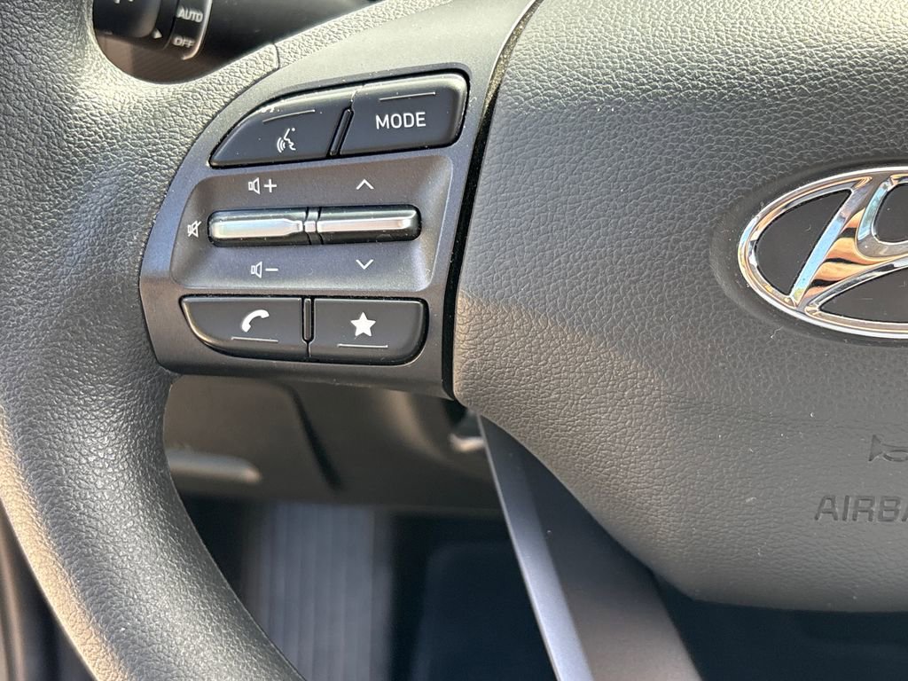 Used 2023 Hyundai Kona SE AWD/4WD image 18