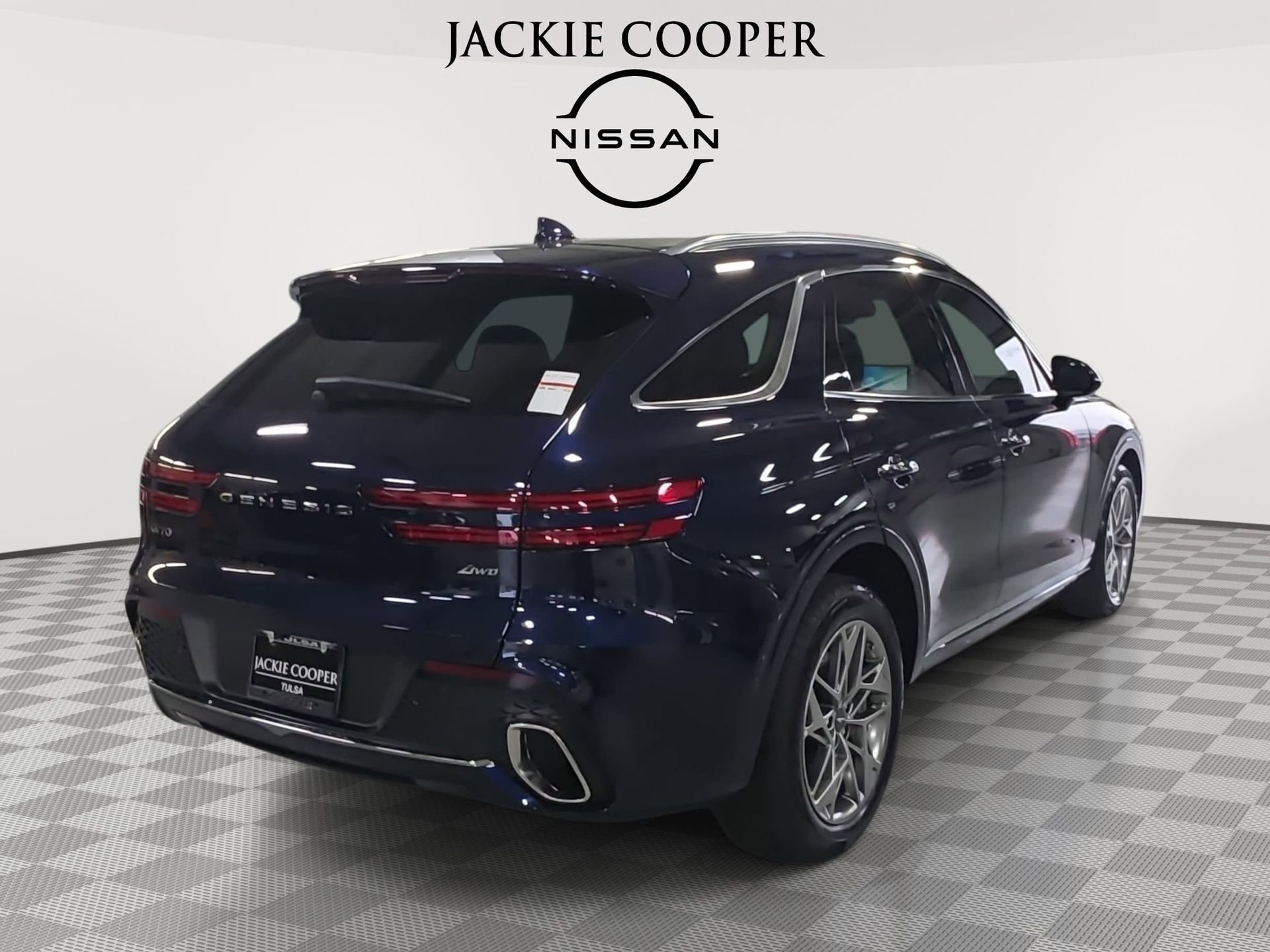 Used 2025 Genesis GV70 2.5T w/ Select Package image 5