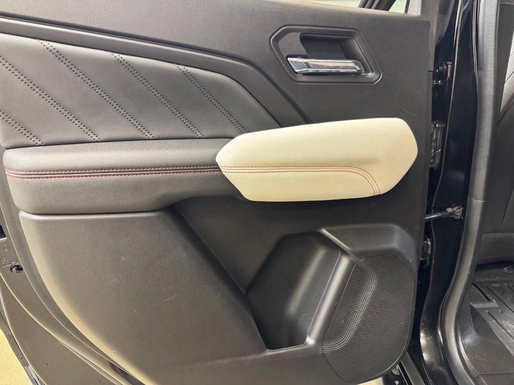 Used 2023 GMC Canyon AT4X AWD/4WD image 18