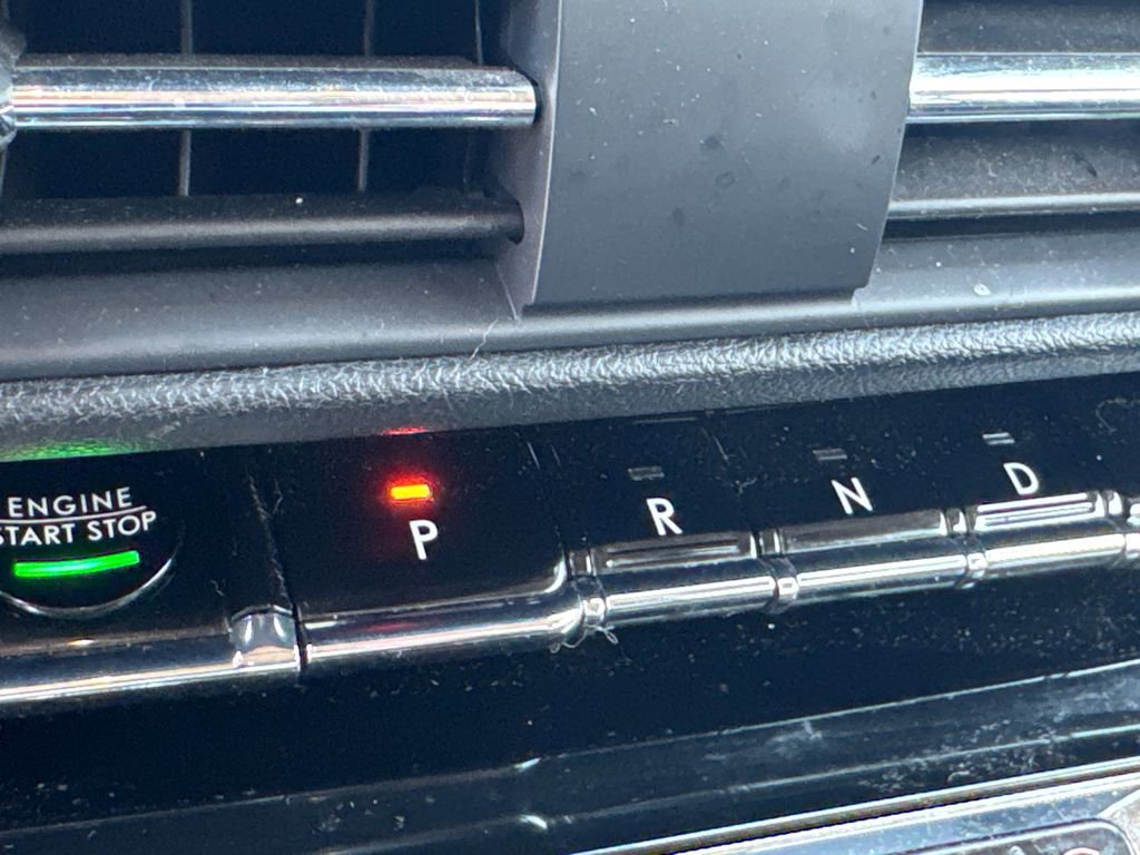 Used 2023 Lincoln Corsair FWD image 30