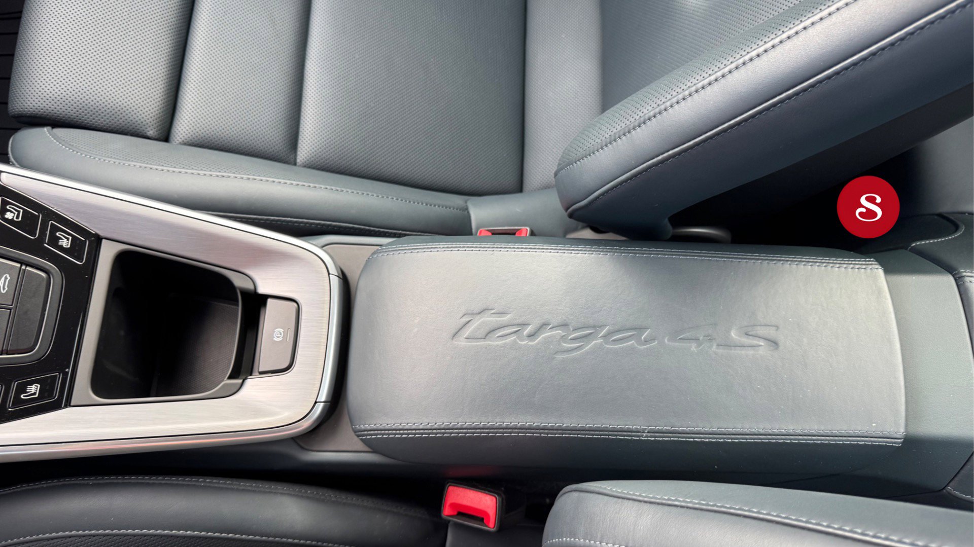 Used 2021 Porsche 911 Targa 4S w/ Sport Package image 23