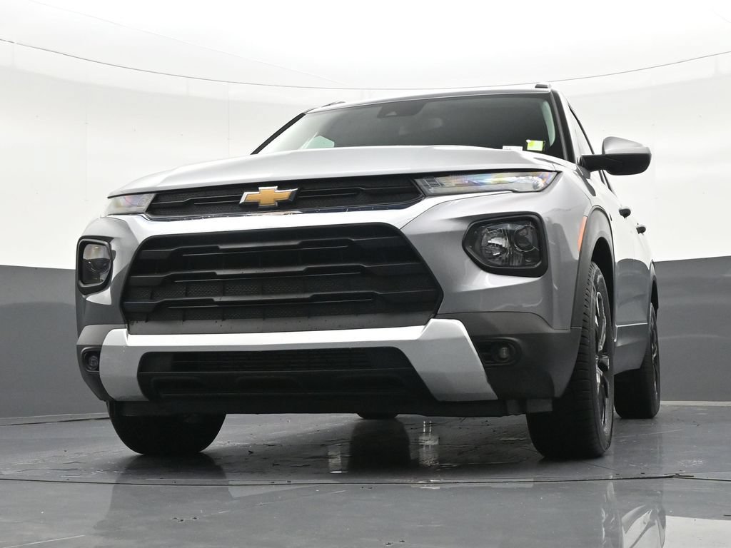 Used 2023 Chevrolet TrailBlazer LT FWD image 35