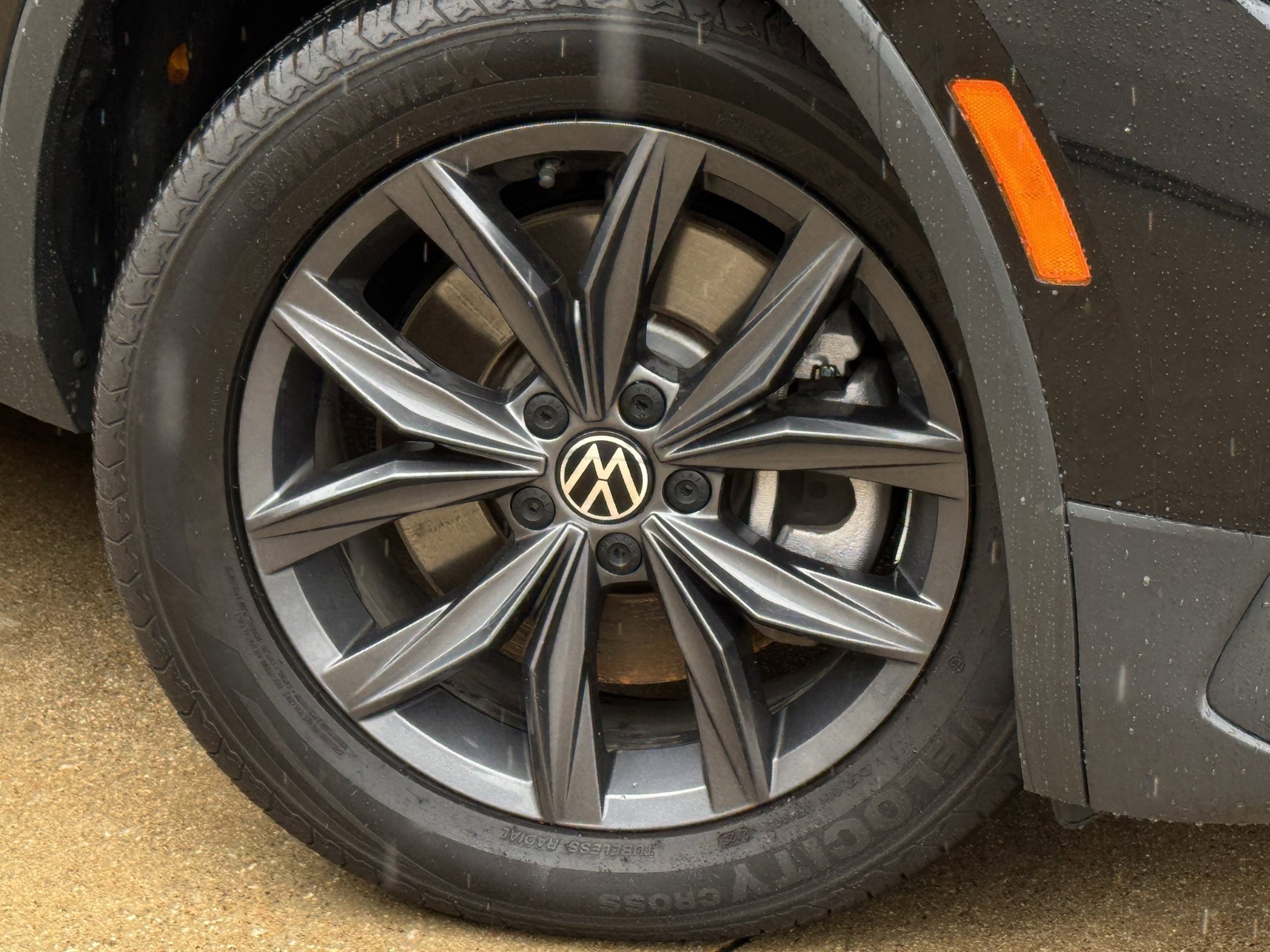 Used 2022 Volkswagen Tiguan SE FWD image 30