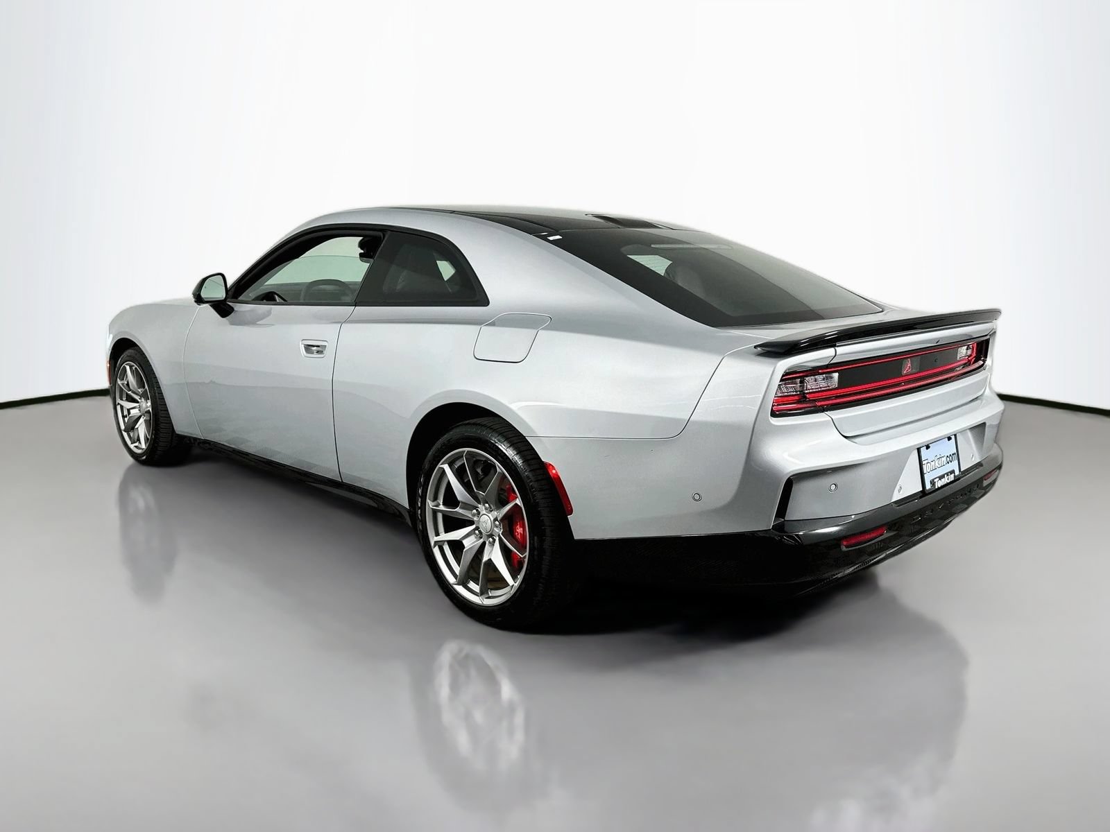 Used 2024 Dodge Charger Daytona Scat Pack w/ Plus Group AWD/4WD image 5