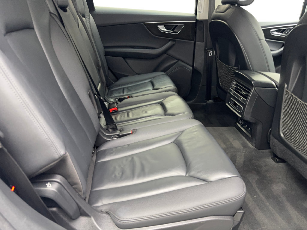 Used 2022 Audi Q7 3.0T Premium w/ Convenience Package AWD/4WD image 46