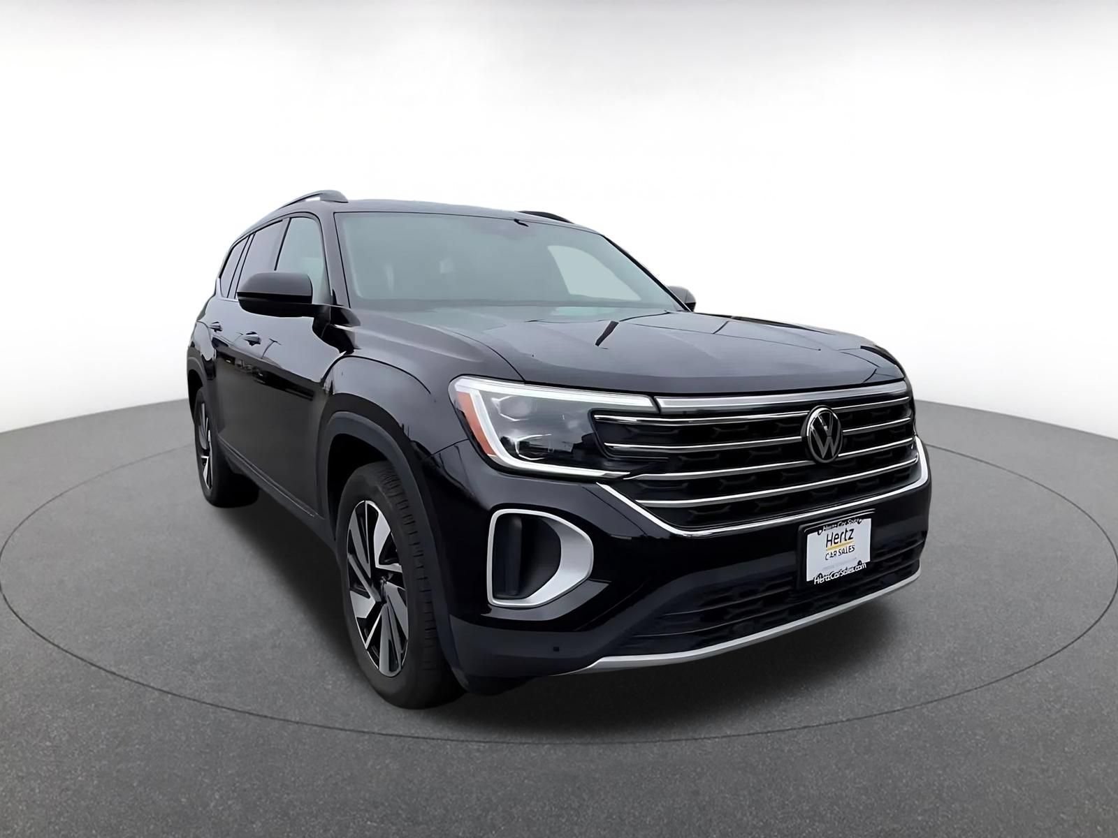 Used 2026 Volkswagen Atlas SE FWD image 3