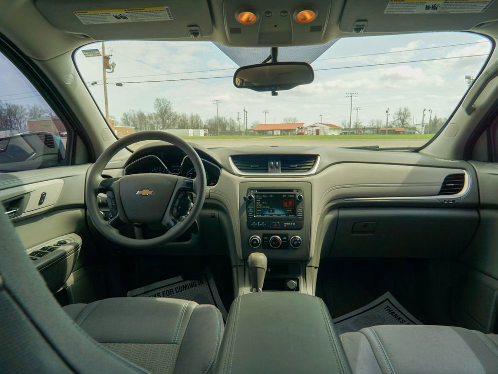 Used 2013 Chevrolet Traverse LS image 12