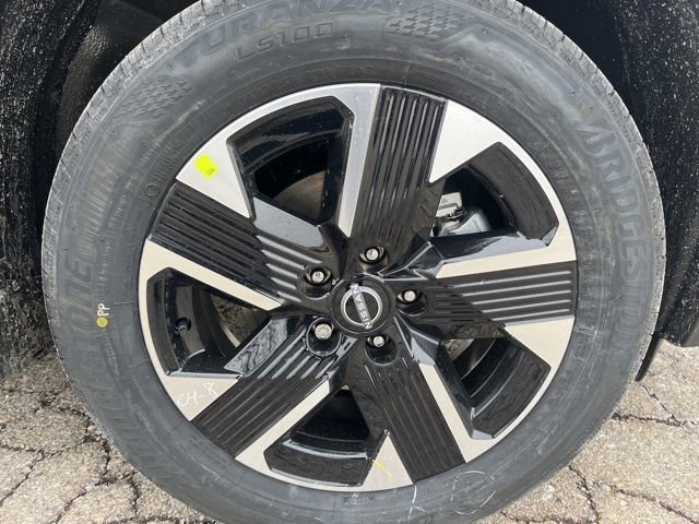 New 2026 Nissan Kicks SV w/ SV Premium Package image 29