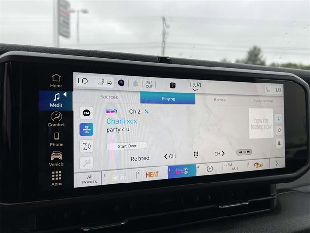 New 2025 Jeep Gladiator Sport image 19