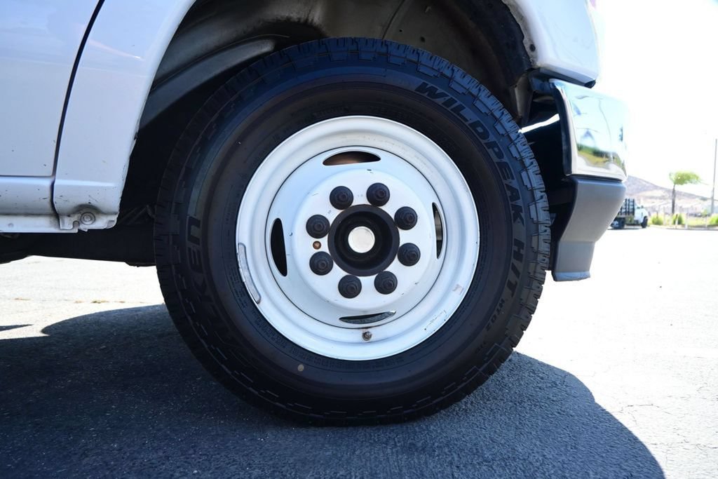 Used 2023 Ford E-350 and Econoline 350 Super Duty w/ Power Windows & Locks Group RWD image 28