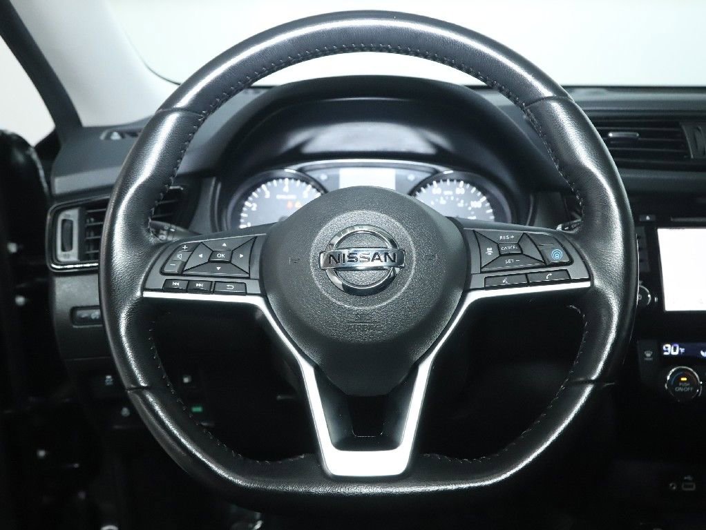 Used 2019 Nissan Rogue SV w/ Premium Package image 22