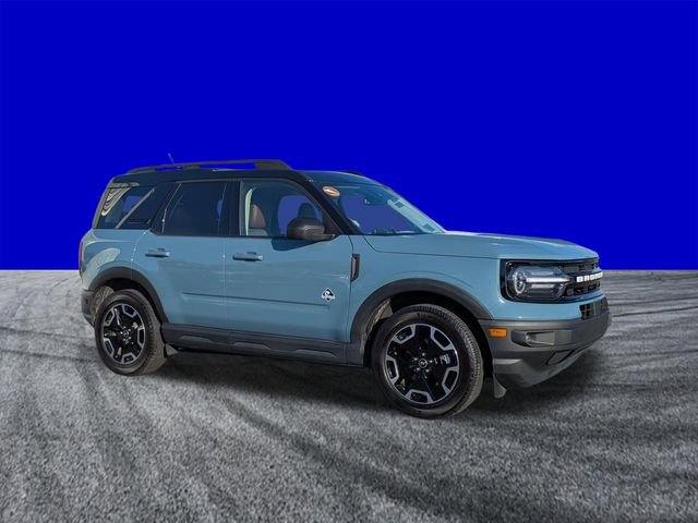 Certified 2021 Ford Bronco Sport Outer Banks w/ Outer Banks Package AWD/4WD image 2