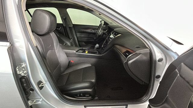 Used 2018 Cadillac CTS Luxury RWD image 30