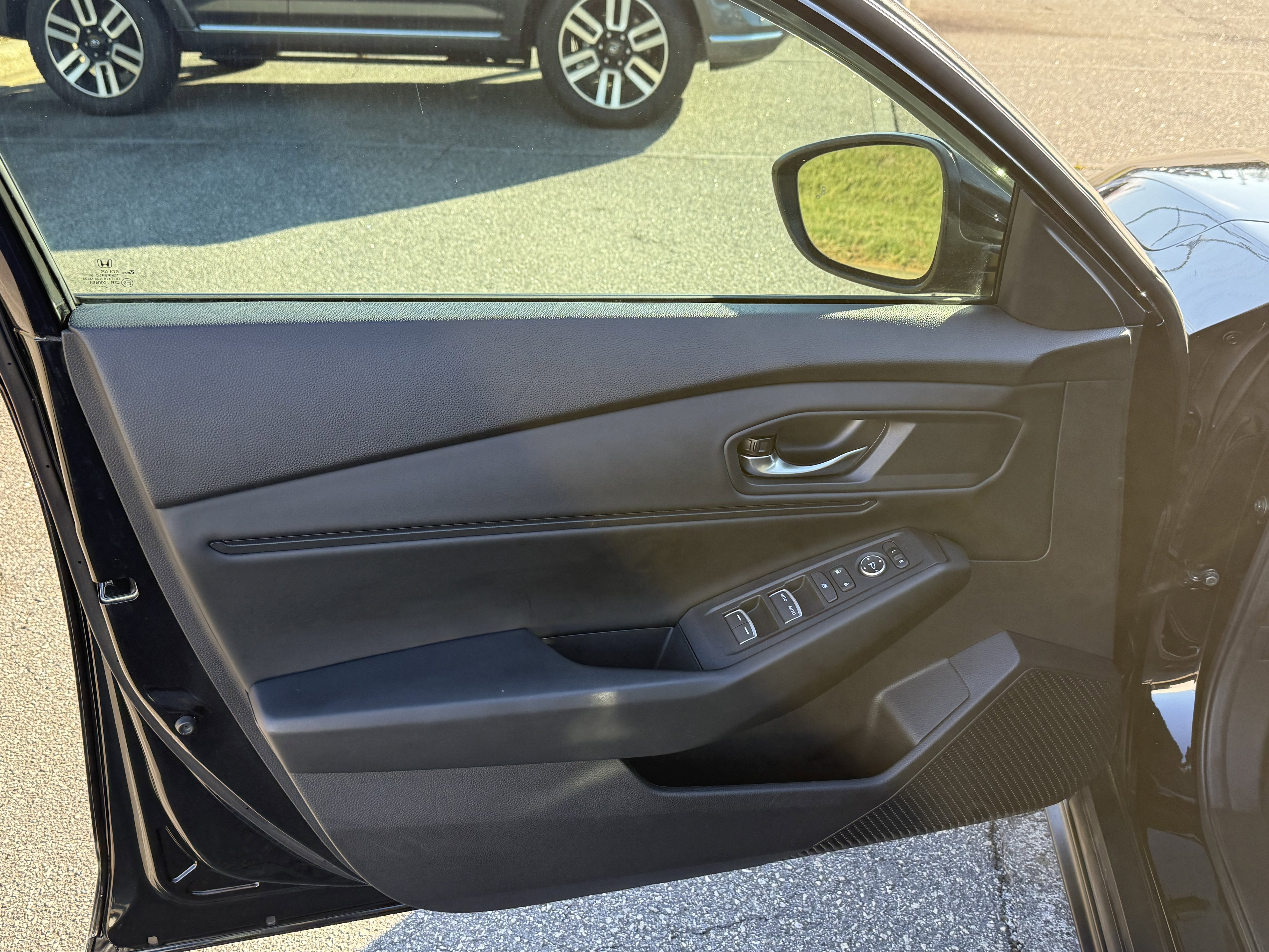 Used 2024 Honda Accord EX image 13