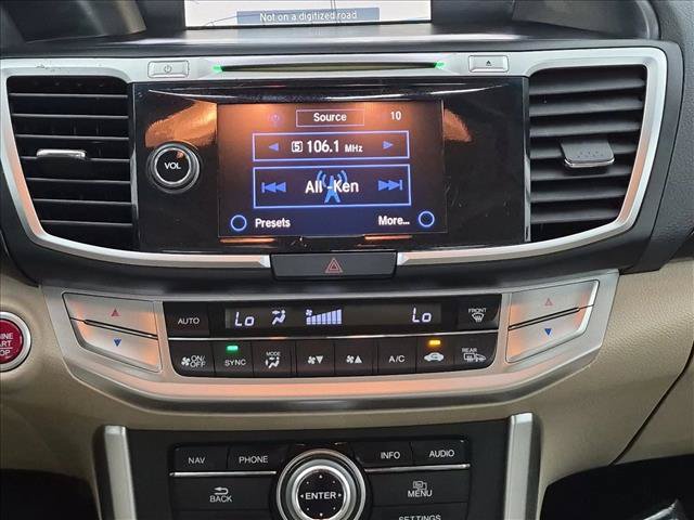 Used 2013 Honda Accord Touring image 18
