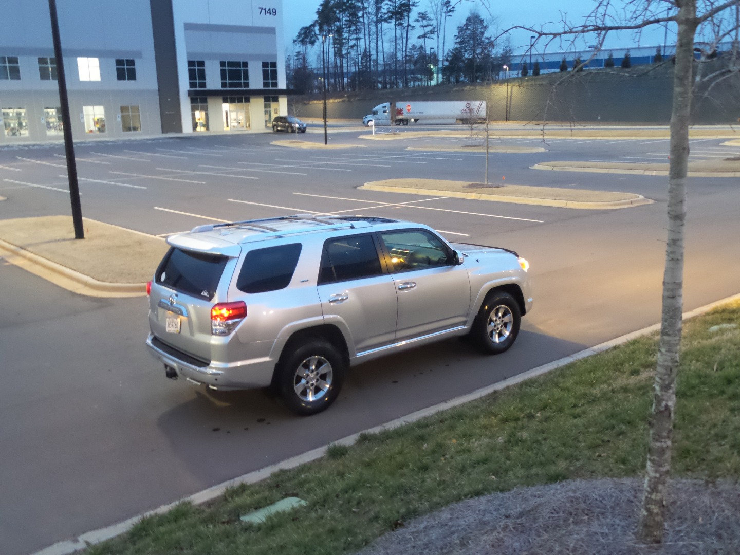 Used 2012 Toyota 4Runner SR5 image 8