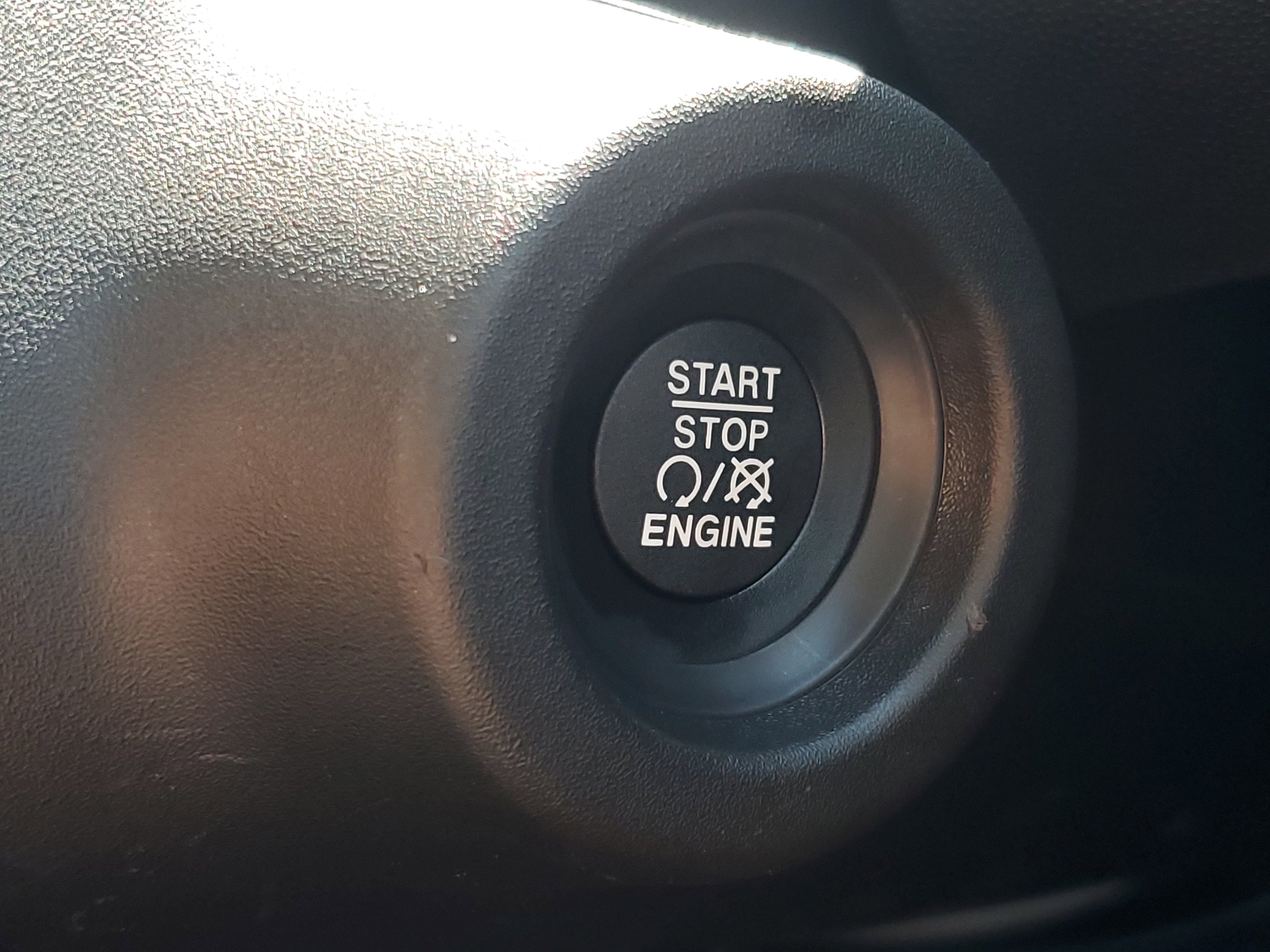 Used 2025 RAM ProMaster 2500 w/ Convenience Group image 20