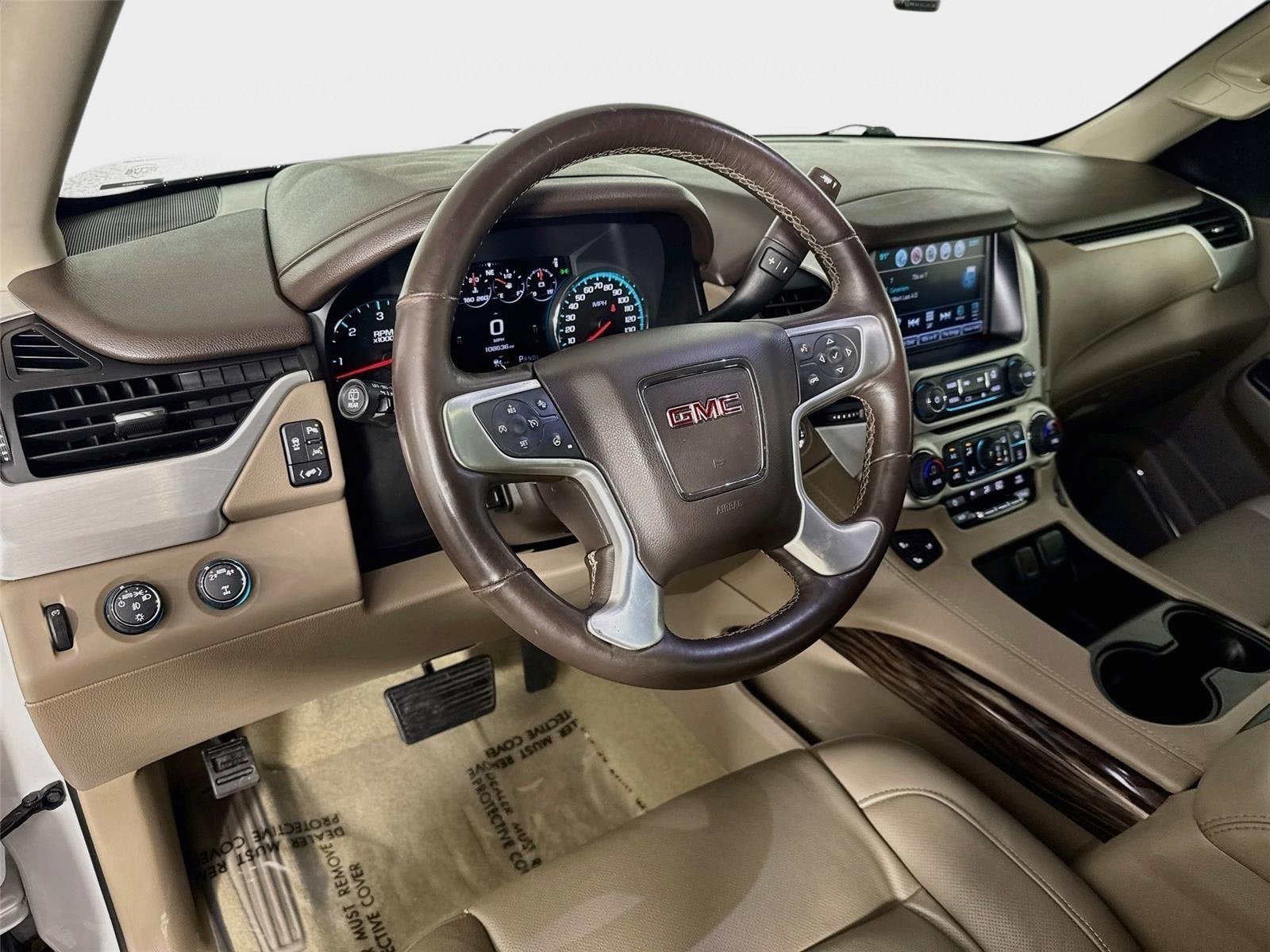 Used 2017 GMC Yukon SLT w/ Open Road Package AWD/4WD image 9