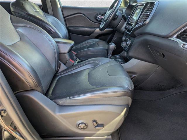 Used 2019 Jeep Cherokee Limited image 21