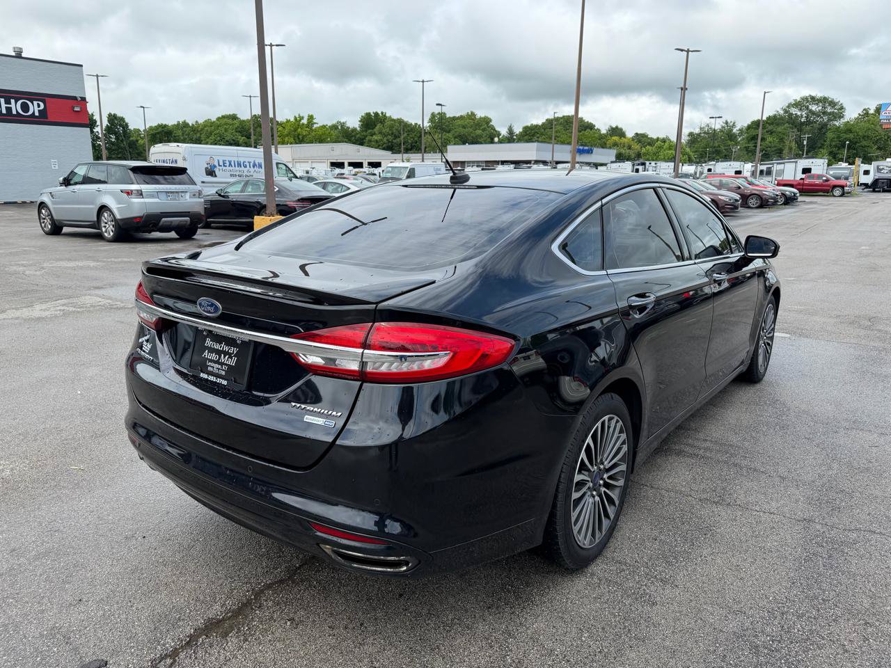 Used 2018 Ford Fusion Titanium AWD/4WD image 3