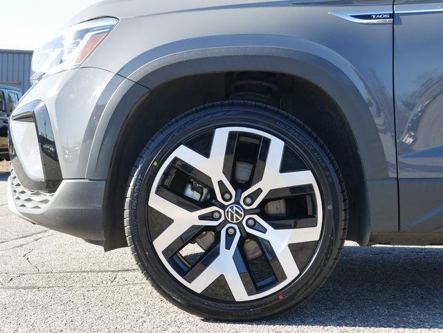 Used 2022 Volkswagen Taos SEL image 10