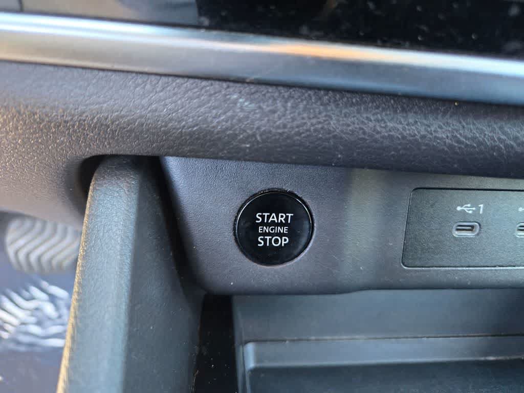 Used 2024 Nissan Rogue S AWD/4WD image 7