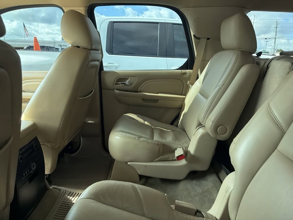 Used 2013 Cadillac Escalade Premium image 20