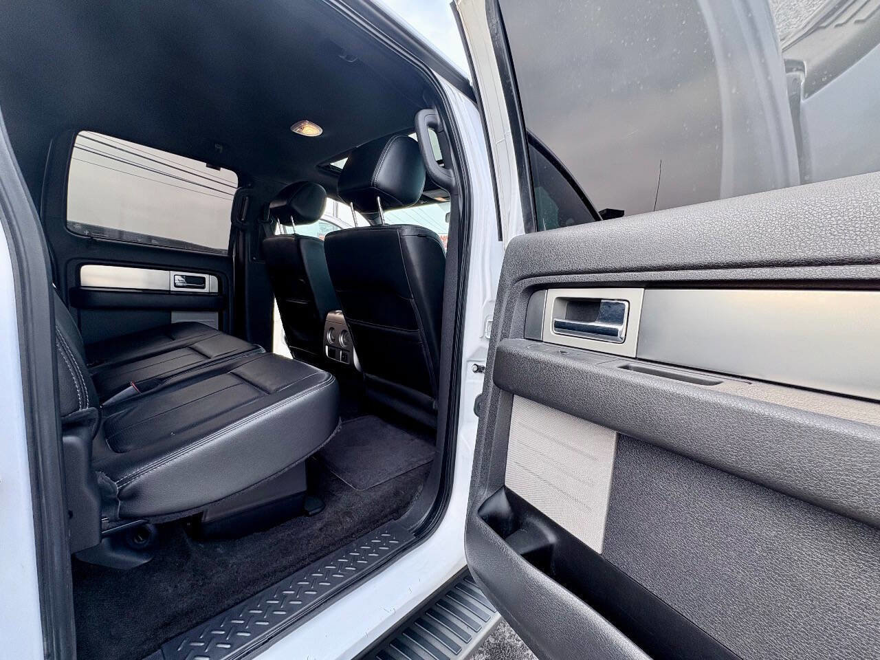 Used 2014 Ford F150 FX4 w/ Equipment Group 402A Luxury image 30