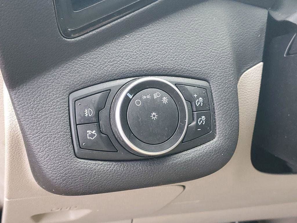 Used 2016 Ford Escape Titanium image 7