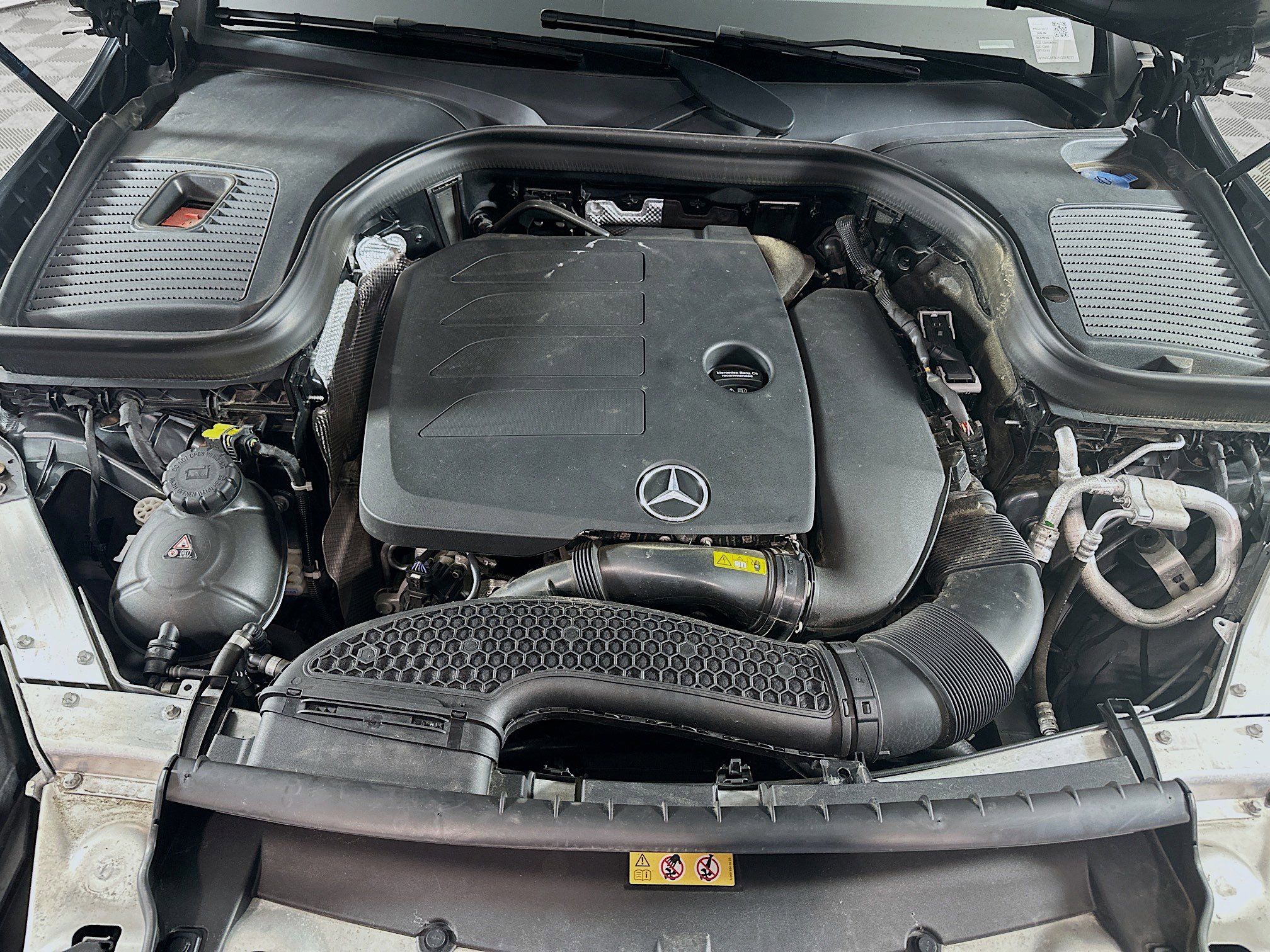 Used 2022 Mercedes-Benz GLC 300 4MATIC image 32