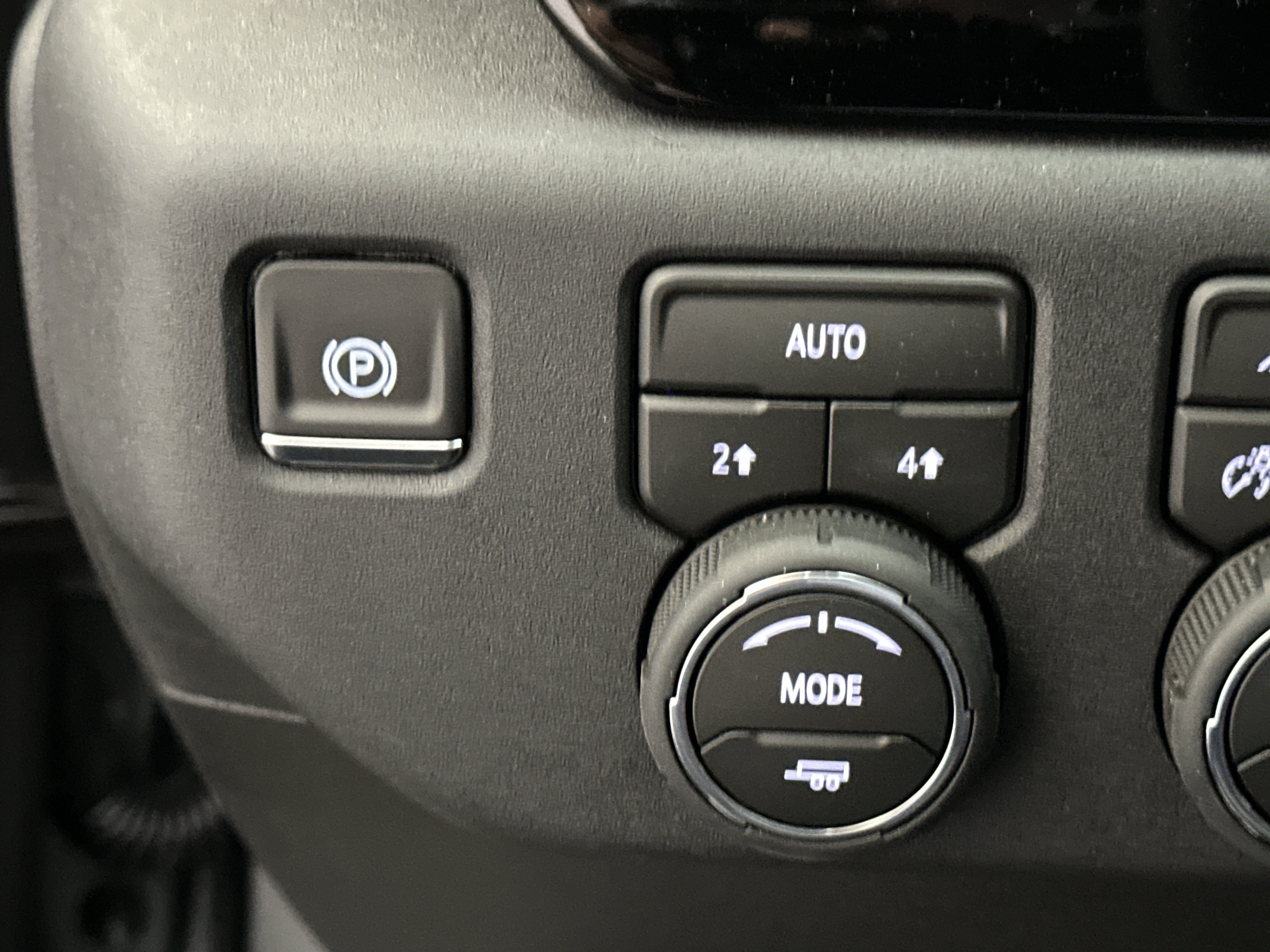 New 2026 Chevrolet Silverado 1500 RST w/ Redline Edition AWD/4WD image 41