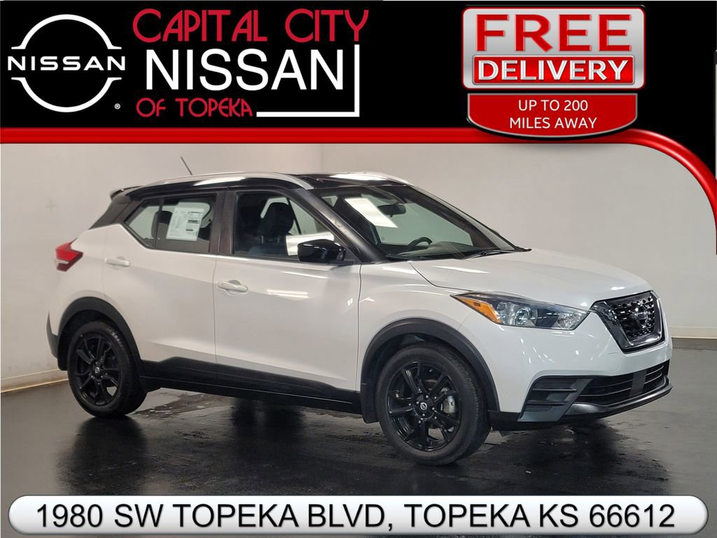 Used 2020 Nissan Kicks SV image 1