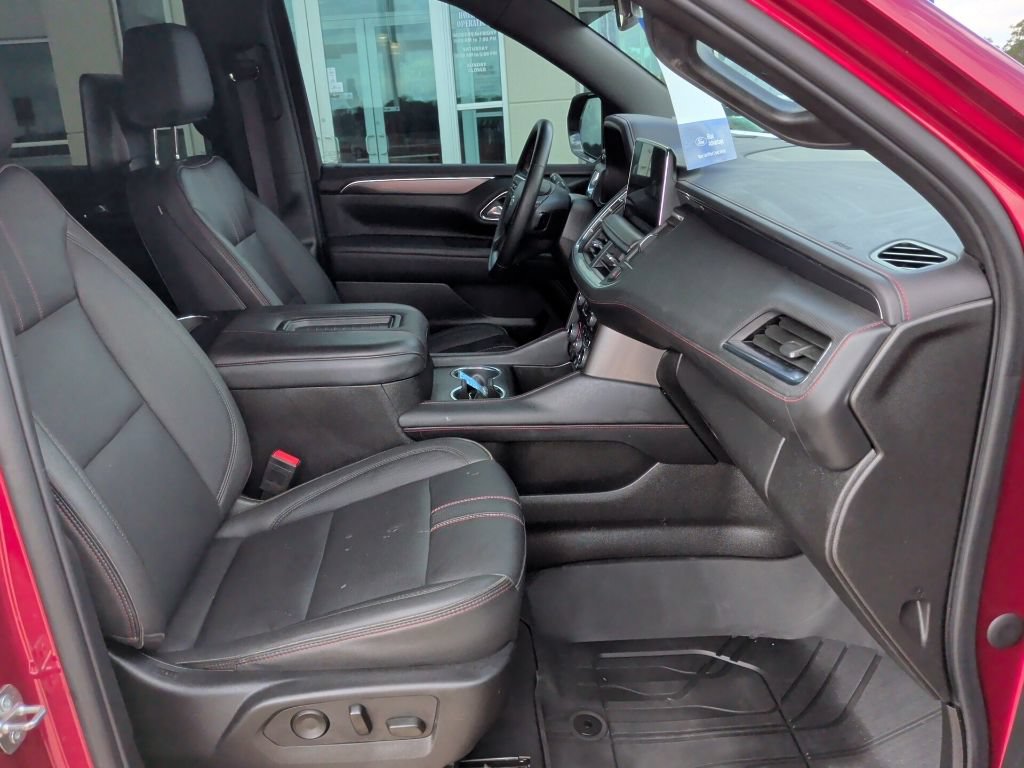 Used 2023 Chevrolet Suburban RST w/ Luxury Package AWD/4WD image 20