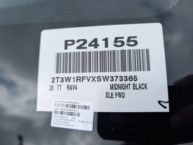 Used 2025 Toyota RAV4 XLE FWD image 34
