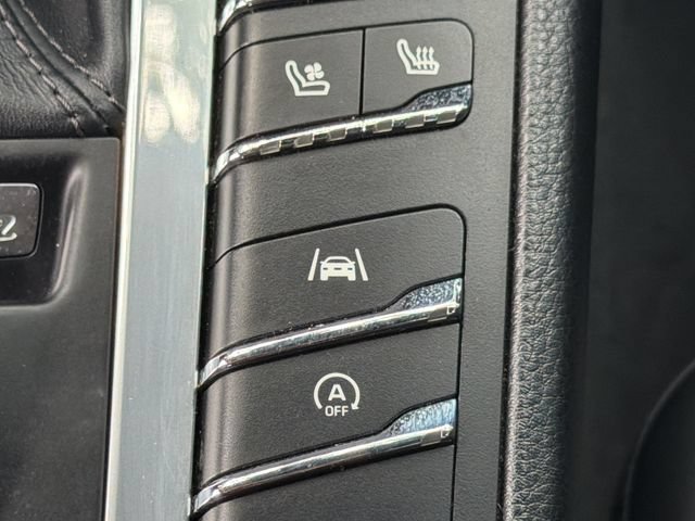 Used 2019 Porsche Macan AWD/4WD image 21
