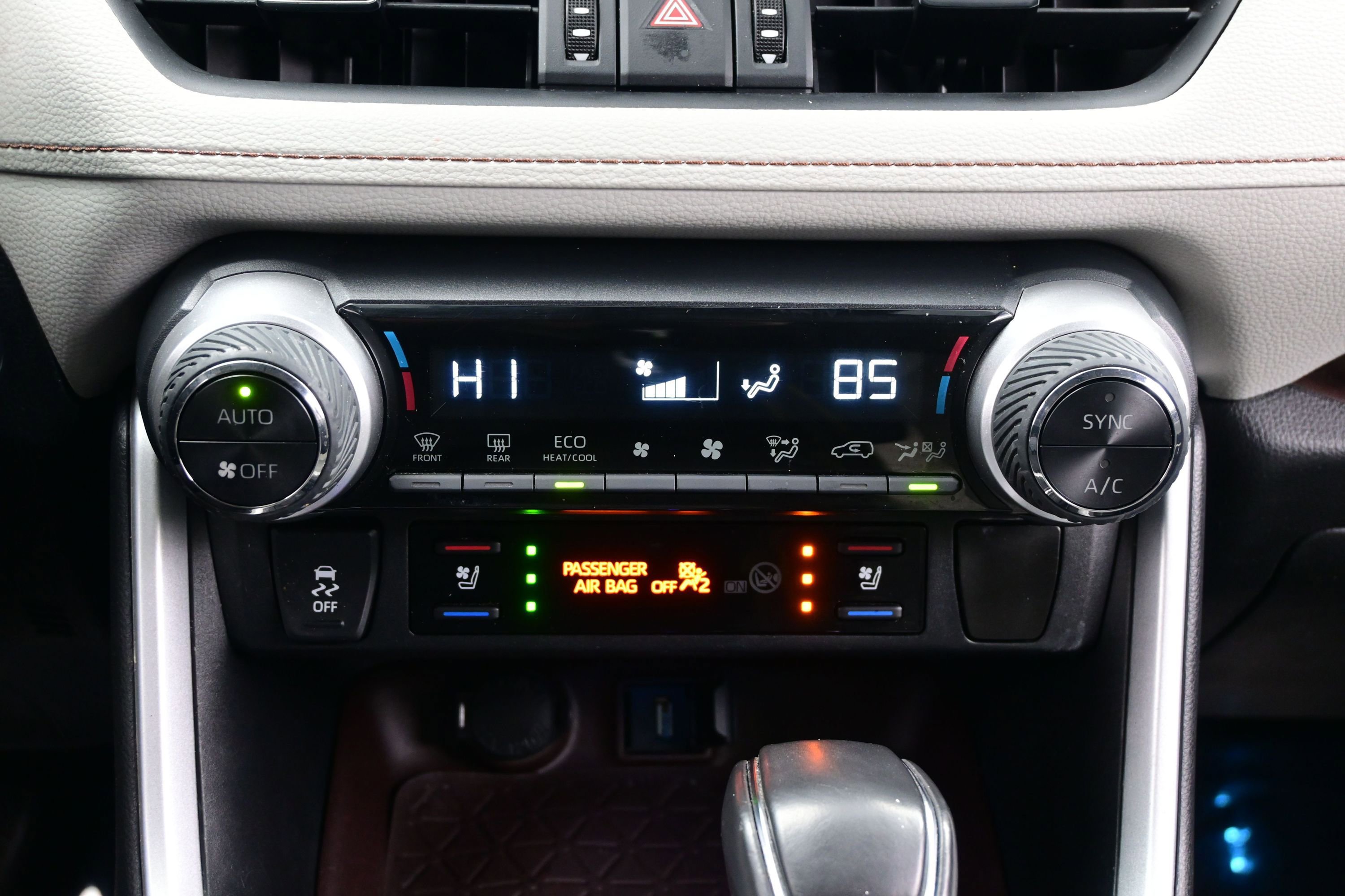 Used 2021 Toyota RAV4 Limited w/ Limited Grade Weather Package AWD/4WD image 21