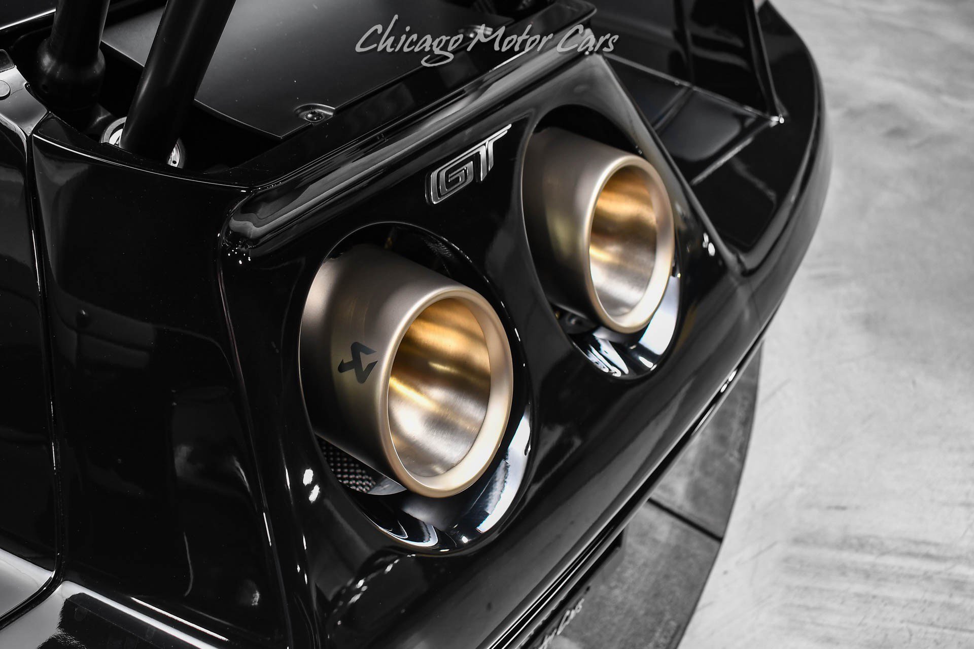 Used 2021 Ford GT RWD image 32