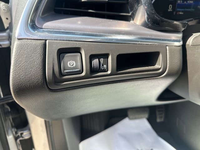 Used 2019 Cadillac XT5 Premium Luxury FWD image 16