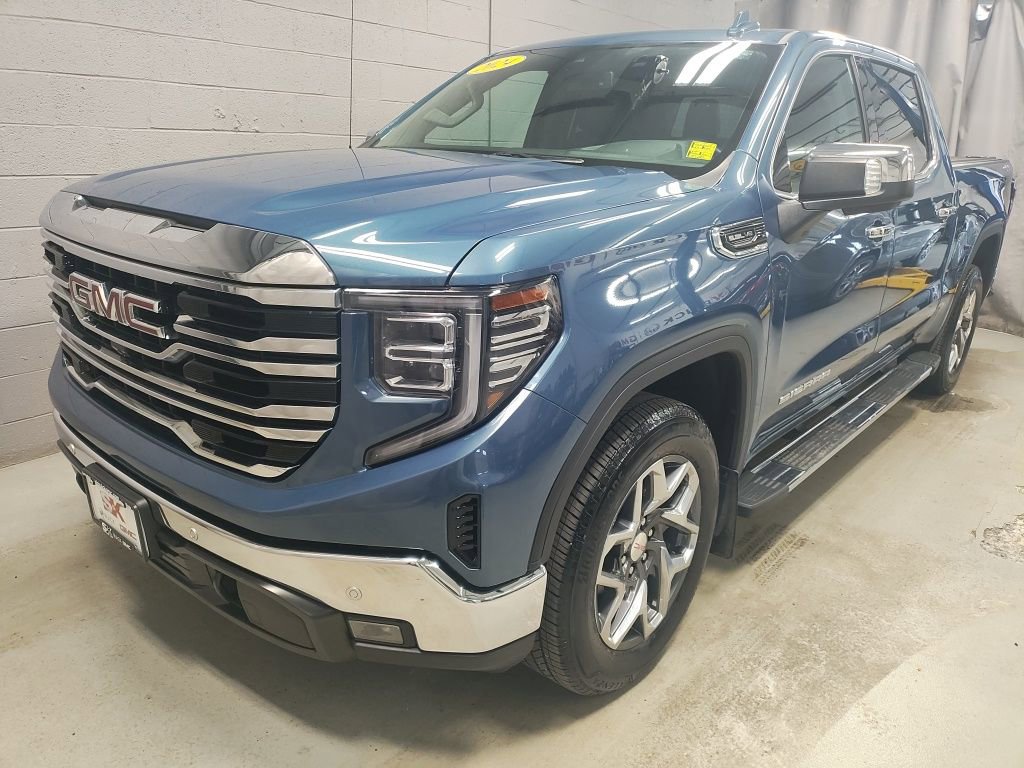 Used 2024 GMC Sierra 1500 SLT w/ SLT Premium Plus Package image 16